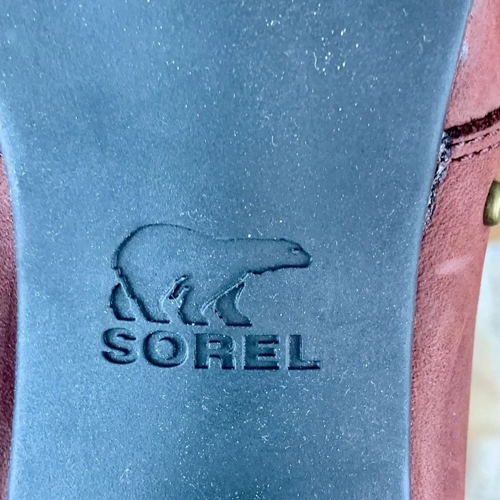 Sorel Women's Burgundy Addington Chelsea Ankle Boots - Picture 12 of 16